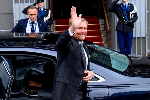 04-05-2026 Amsterdam King Willem-Alexander arriving for the wearth laying ceremony (Dodenherdenking) at the WWII memorial at the monument op de Dam in Amsterdam. Â  Copyright: xPPEx