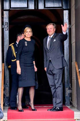 04-05-2026 Amsterdam Queen Maxima and King Willem-Alexander arriving for the wearth laying ceremony (Dodenherdenking) at the WWII memorial at the monument op de Dam in Amsterdam. Â  Copyright: xPPEx