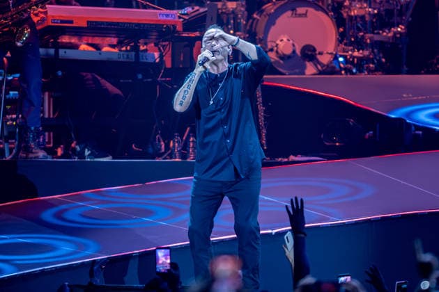 Eros Ramazzoti performs at the Movistar Arena The singer Eros Ramazzoti during a concert at the Movistar Arena, on May 4, 2026, in Madrid Spain The Italian artist performs his greatest hits on his international tour, Una Historia Importante World Tour 04 MAY 2026 Madrid Madrid Madrid Spain  Copyright: xRicardoxRubiox 7499280