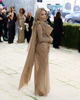 Doja Cat arrives on the red carpet for the 2026 Met Gala celebrating Costume Art at The Metropolitan Museum of Art on Monday, May 4, 2026 in New York City.  NYP20260504349 JOHNxANGELILLO