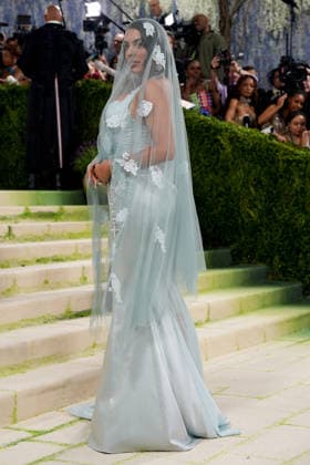 Model and businesswoman Georgina Rodriguez poses on the white carpet at the Met Gala in New York, USA, 04 May 2026. The Met Gala began with a performance by a group of singers and dancers who performed Whitney Houston s I Wanna Dance with Somebody before giving way to a parade of celebrities. The Met Gala kicks off with a musical performance, a white carpet, and a parade of celebrities !ACHTUNG: NUR REDAKTIONELLE NUTZUNG!  Copyright: xOctavioxGuzmánx AME9335 20260504-55020181070_1