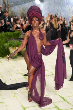 Celebrities arrive at the 2026 Met Gala Celebrating ˜Costume Art™ at the Metropolitan Museum of Art in New York City Featuring: Doechii Where: New York City, New York, United States When: 04 May 2026 Credit: TheStewartOfNY INSTARimages EDITORIAL USE ONLY. NOT FOR USE BY NEWSPAPERS BASED IN THE UK. Copyright: xMichaelxStewartx instar55663730