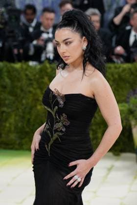 Charli XCX at arrivals for The 2026 Costume Institute Exhibition COSTUME ART Opening Night Met Gala - Part 2, The Metropolitan Museum of Art, New York, NY, May 04, 2026. Photo By: Kristin Callahan Everett Collection The 2026 Costume Institute Exhibition COSTUME ART Opening Night Met Gala - Part 2 PUBLICATIONXNOTxINxCANxCHNxFRAxITAxJPNxNORxPOLxRUSxESPxUKxUSA
