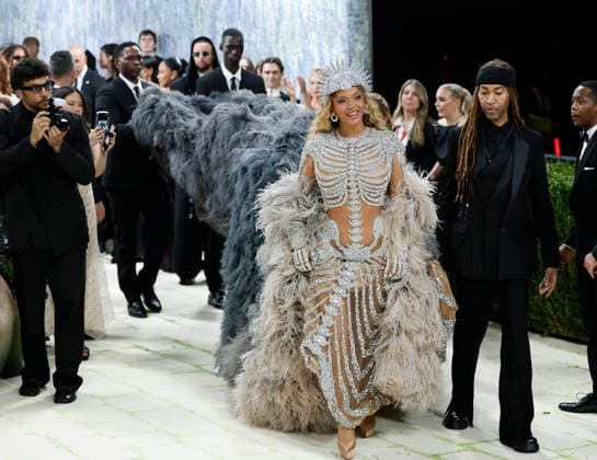 Beyoncé arrives on the red carpet for the 2026 Met Gala celebrating Costume Art at The Metropolitan Museum of Art on Monday, May 4, 2026 in New York City.  NYP202605045021 JOHNxANGELILLO