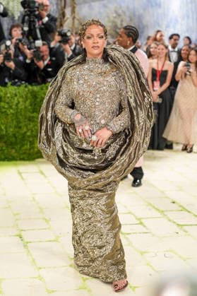 Celebrities arrive at the 2026 Met Gala Celebrating ˜Costume Art™ at the Metropolitan Museum of Art in New York City Featuring: Rihanna Where: New York City, New York, United States When: 04 May 2026 Credit: TheStewartOfNY INSTARimages EDITORIAL USE ONLY. NOT FOR USE BY NEWSPAPERS BASED IN THE UK. Copyright: xMichaelxStewartx instar55663798