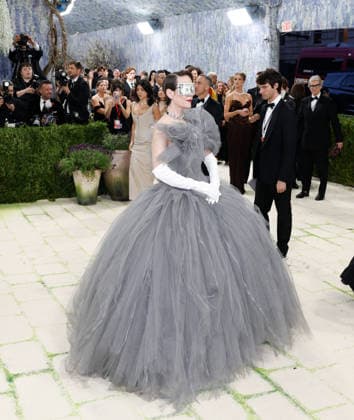 Sarah Paulson arrives on the red carpet for the 2026 Met Gala celebrating Costume Art at The Metropolitan Museum of Art on Monday, May 4, 2026 in New York City.  NYP2026050498 JOHNxANGELILLO