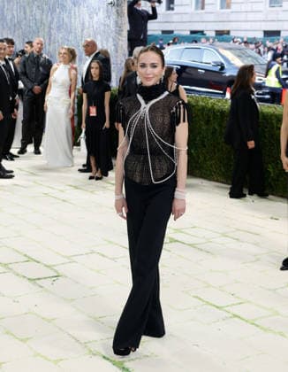 Emily Blunt arrives on the red carpet for the 2026 Met Gala celebrating Costume Art at The Metropolitan Museum of Art on Monday, May 4, 2026 in New York City.  NYP20260504403 JOHNxANGELILLO