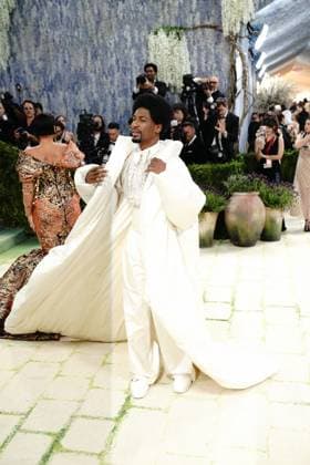 Jon Batiste at arrivals for The 2026 Costume Institute Exhibition COSTUME ART Opening Night Met Gala - Part 3, The Metropolitan Museum of Art, New York, NY, May 04, 2026. Photo By: Kristin Callahan Everett Collection The 2026 Costume Institute Exhibition COSTUME ART Opening Night Met Gala - Part 3 PUBLICATIONXNOTxINxCANxCHNxFRAxITAxJPNxNORxPOLxRUSxESPxUKxUSA