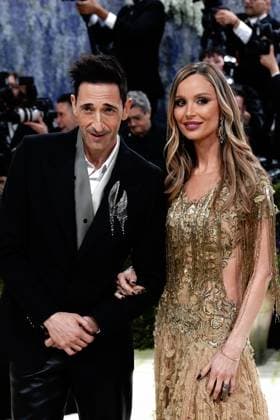 Adrien Brody, Georgina Chapman at arrivals for The 2026 Costume Institute Exhibition COSTUME ART Opening Night Met Gala - Part 3, The Metropolitan Museum of Art, New York, NY, May 04, 2026. Photo By: Kristin Callahan Everett Collection The 2026 Costume Institute Exhibition COSTUME ART Opening Night Met Gala - Part 3 PUBLICATIONXNOTxINxCANxCHNxFRAxITAxJPNxNORxPOLxRUSxESPxUKxUSA