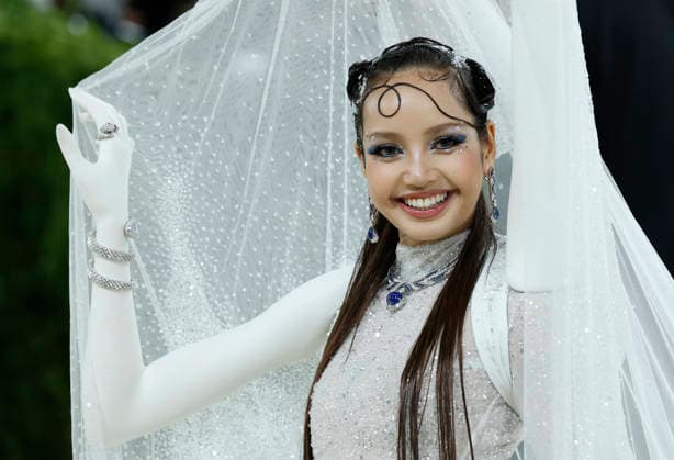 Lisa arrives on the red carpet for the 2026 Met Gala celebrating Costume Art at The Metropolitan Museum of Art on Monday, May 4, 2026 in New York City.  NYP202605045040 JOHNxANGELILLO