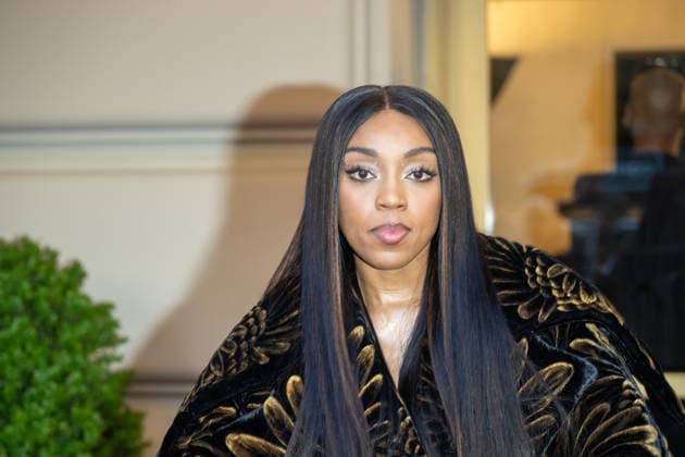 The Pierre Hotel: 2026 Met Gala Departures, New York, USA - 04 May 2026 Renee Montgomery departs the Pierre Hotel for 2026 Met Gala on May 04, 2026 in New York City. New York United States Copyright: xRonxAdarx xSOPAxImagesx _radar_pierre_20260504_00754