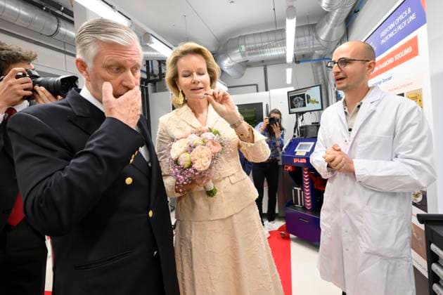 King Philippe And Queen Mathilde Visit The Province of Flemish Brabant VLAAMS-BRABANT, BELGIUM - MAY 05: King Philippe of Belgium and Queen Mathilde of Belgium pictured visiting VUB Photonics-campus en VUB STEAM Academie in Pajottegem during a trip to the province of Flemish Brabant on May 05, 2026 in Vlaams-Brabant, Belgium, 05 05 2026 Vlaams-Brabant Belgium  Copyright: xPhilipxReynaersx