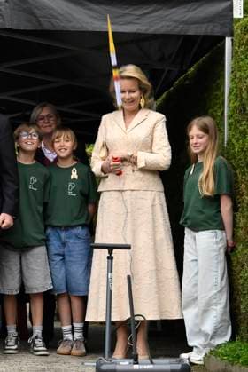 King Philippe And Queen Mathilde Visit The Province of Flemish Brabant VLAAMS-BRABANT, BELGIUM - MAY 05: King Philippe of Belgium and Queen Mathilde of Belgium pictured visiting VUB STEAM Academie in Pajottegem during a trip to the province of Flemish Brabant on May 05, 2026 in Vlaams-Brabant, Belgium, 05 05 2026 Vlaams-Brabant Belgium  Copyright: xPhilipxReynaersx
