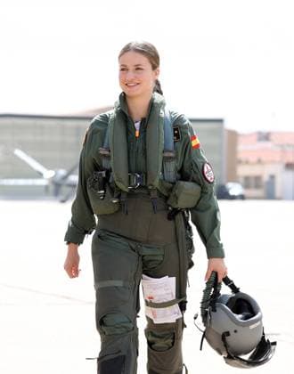 Her Royal Highness Princess Leonor, Princess of Asturias, makes her first training flight in the F5 fighter jet at Wing 23 of Talavera la Real (Badajoz) at Los Llanos Air Base, Albacete, Spain, May 5, 2026 Su Alteza Real la Princesa Leonor, Princesa de Asturias, realiza su primer vuelo de instrucción en el avión de combate F5 en el Ala 23 de Talavera la Real (Badajoz) en la Base Aérea de Los Llanos, Albacete, Espana 05 de Mayo de 2026 Casa Real Cordon Press Mandatory credit: Casa de S.M. el Rey Cordon Press