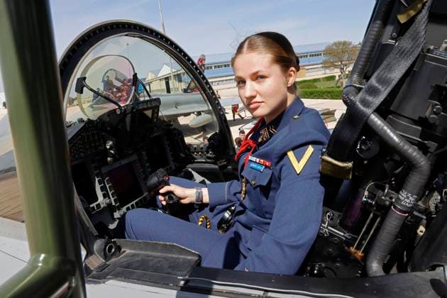 Her Royal Highness Princess Leonor, Princess of Asturias, makes her first training flight in the F5 fighter jet at Wing 23 of Talavera la Real (Badajoz) at Los Llanos Air Base, Albacete, Spain, May 5, 2026 Su Alteza Real la Princesa Leonor, Princesa de Asturias, realiza su primer vuelo de instrucción en el avión de combate F5 en el Ala 23 de Talavera la Real (Badajoz) en la Base Aérea de Los Llanos, Albacete, Espana 05 de Mayo de 2026 Casa Real Cordon Press Mandatory credit: Casa de S.M. el Rey Cordon Press