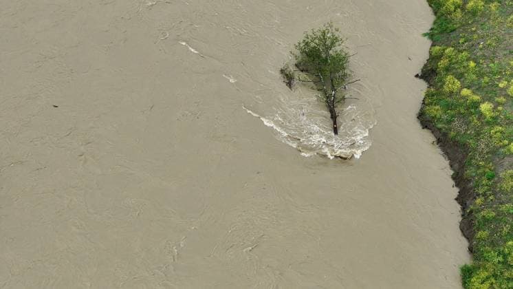 Flooding hits northwestern Turkiye after days of heavy rain DUZCE, TURKIYE - MAY 05: An aerial view shows flooded agricultural land and businesses after heavy rainfall caused the Melen River to overflow in Cumayeri, Duzce, Turkiye, on May 05, 2026. Intermittent downpours lasting four days led to flooding in the Dokuzdegirmen area, affecting farmland and local enterprises. Omer Urer Anadolu Duzce Turkey. Editorial use only. Please get in touch for any other usage.  Copyright: x2026xAnadoluxOmerxUrerx