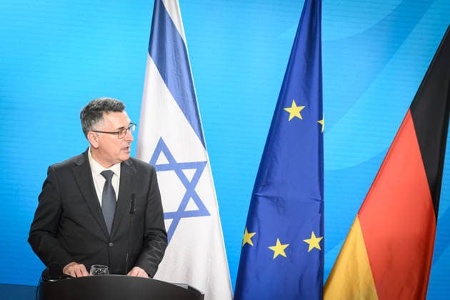 Berlin, Pressebegegnung Johann Wadephul und Gideon Sa™ar Pressekonferenz vom deutschen Außenminister Johann Wadephul (CDU) und der israelische Außenminister Gideon Sa™ar am 05.05.2026 im Auswärtigen Amt in Berlin. Berlin Auswärtiges Amt Berlin Deutschland *** Berlin, Press meeting Johann Wadephul and Gideon Sa™ar Press conference by German Foreign Minister Johann Wadephul CDU and Israeli Foreign Minister Gideon Sa™ar on 05 05 2026 at the Federal Foreign Office in Berlin Berlin Federal Foreign Office Berlin Germany