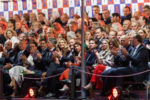 AMSTERDAM - Prime Minister Rob Jetten, King Willem-Alexander and Queen Maxima during the May 5 concert on the Amstel at the Royal Theatre CarrÃ . Traditionally, the concert marks the conclusion of the National Liberation Celebration. RAMON VAN FLYMEN ANP netherlands out - belgium out  Copyright: xx x557576517x originalFilename: 557576517.jpg