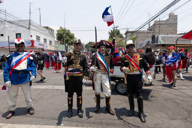 May 5, 2026, Mexico City, Mexico: Residents of the Penon de los Banos neighborhood took part in a civic reenactment marking the 164th anniversary of the Battle of Puebla, in which the Mexican army defeated French forces on May 5, 1862. The commemoration included parades, military uniforms and recreations of the historic battle in the Venustiano Carranza borough. Mexico City Mexico - ZUMAl178 20260505_znp_l178_048 Copyright: xCristianxLeyvax