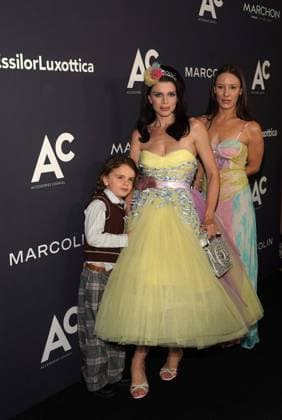 Julia Fox, Betsey Johnson at arrivals for Accessories Councils 2026 Ace Awards, The Pierre, A Taj Hotel, New York, NY, May 05, 2026. Photo By: Eli Winston Everett Collection Accessories Councils 2026 Ace Awards PUBLICATIONXNOTxINxCANxCHNxFRAxITAxJPNxNORxPOLxRUSxESPxUKxUSA