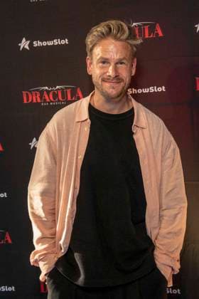 ABB DRACULA Frederic Heidorn on the blue carpet at the premiere of Dracula The Musical at the BlueMax Theater on 05 05 2026 in Berlin Berlin Germany