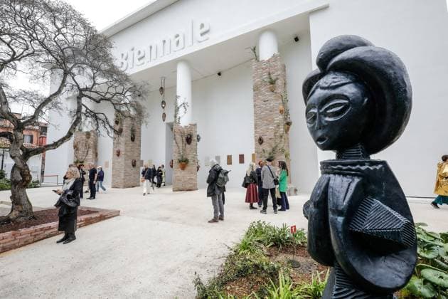May 5, 2026, Venice, Rome, Italy: May 5, 2026, Venice. 61st International Art Exhibition of the Venice Biennale, titled In Minor Keys and curated by Koyo Kouoh. Biennale Gardens. Central Pavilion with a sculpture by Sammy Baloji. Venice Italy  - ZUMAa289 20260505_zia_a289_373 Copyright: xMircoxToniolox xAgfx