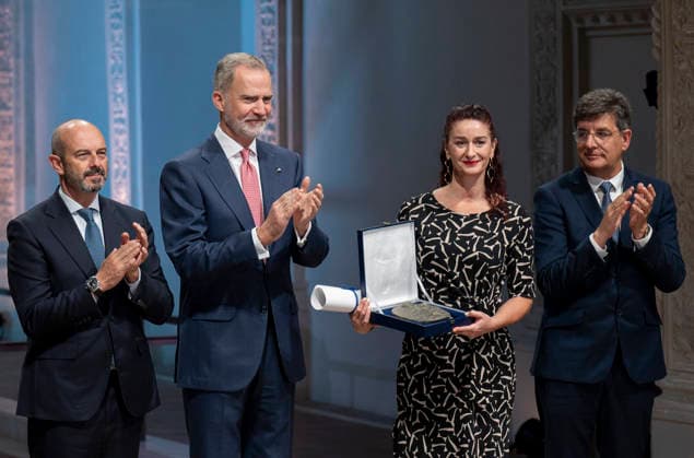 The King presides over the X edition of the King of Spain Human Rights Award I D The president of the Senate, Pedro Rollán King Felipe VI the executive director of the Museum of Memory and Human Rights MMDH , María Fernanda García Iribarren, and the rector of the University of Alcalá de Henares, Carmelo García, during the presentation of the 10th edition of the King of Spain Human Rights Award, in the Chapel of San Ildefonso of the University of Alcalá, on May 6, 2026, in Alcalá de Henares, Madrid Spain The award, which is awarded by the Ombudsman and the University of Alcalá, recognizes the work of entities and institutions, private or public, in Spain, Portugal and other Latin American countries that distinguish themselves in the defense Copyright: xAlbertoxOrtegax 7502650