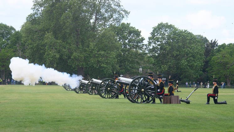 41 Gun Royal Salute for Third Anniversary of King Charles III s Coronation at Hyde Park, London, UK - Wednesday 6 May 2026 A general view of The King s Troop, Royal Horse Artillery performing a 41 gun Royal Salute to mark the Third Anniversary of the Coronation of King Charles III on the 6th May - Hyde Park, London, England, UK on Wednesday 6 May, 2026. Credit Justin, Credit:Justin Ng Avalon UK, England, London, Hyde Park Copyright: xJustinxNgx xAvalonx 1096902333