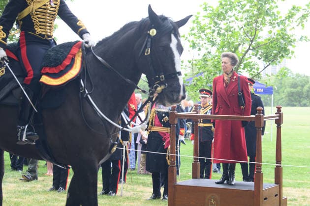 41 Gun Royal Salute for Third Anniversary of King Charles III s Coronation at Hyde Park, London, UK - Wednesday 6 May 2026 Princess Anne - The Princess Royal inspects The King s Troop, Royal Horse Artillery after performing a 41 gun Royal Salute to mark the Third Anniversary of the Coronation of King Charles III on the 6th May - Hyde Park, London, England, UK on Wednesday 6 May, 2026. Credit Justin, Credit:Justin Ng Avalon UK, England, London, Hyde Park Copyright: xJustinxNgx xAvalonx 1096902390