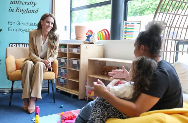 The Princess Of Wales Launches Early Childhood Guide LONDON, ENGLAND - MAY 06: Catherine, Princess of Wales smiles as she meets families with babies and young children to discuss research during the launch of Foundations for Life: A Guide to Social and Emotional Development at the University of East London on May 06, 2026 in London, England. The Princess of Wales and The Royal Foundation Centre for Early Childhood launched the new resource, which highlights the role of loving and responsive relationships play in the wellbeing of young children., Credit:Chris Jackson Avalon United Kingdom, England, London  Copyright: xChrisxJacksonx xAvalonx 1096899990
