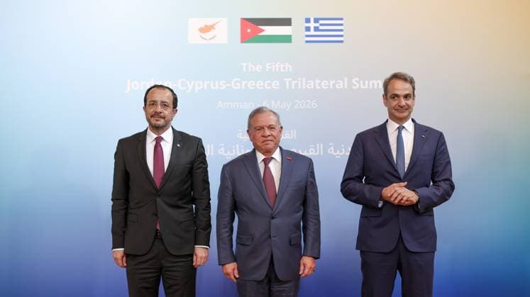 King Abdullah II of Jordan hosted Cypriot President Nikos Christodoulides and Greek Prime Minister Kyriakos Mitsotakis during a trilateral summit at Al-Husseiniya Palace in Amman, King Abdullah II of Jordan hosted Cypriot President Nikos Christodoulides and Greek Prime Minister Kyriakos Mitsotakis during a trilateral summit at Al-Husseiniya Palace in Amman, Jordan, May 6, 2026. Crown Prince Hussein bin Abdullah II was also present. Discussions focused on strengthening cooperation between the three countries, the partnership with the European Union, and regional developments. Photo by Royal Hashemite Court apaimages Amman Amman Jordan 060526_Jordan_JPO_00(6) Copyright: xapaimagesxRoyalxHashemitexCourtxx xapaimagesx