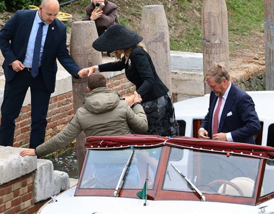 Willem-Alexander of the Netherlands and Máxima of the Netherlands visit the Dutch Pavilion  Copyright: xMatteoxChinellatox xipa-agency.netx xipa-agency.netx xMatteoxChinellatox IPA_Agency_IPA74470962