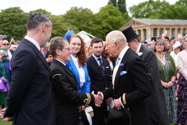 Royal Garden Party at Buckingham Palace King Charles III talks to guests during a Royal Garden Party at Buckingham Palace, London. Picture date: Wednesday May 6, 2026., Credit:Aaron Chown Avalon UK, London  Copyright: xAaronxChownx xAvalonx 1096939119