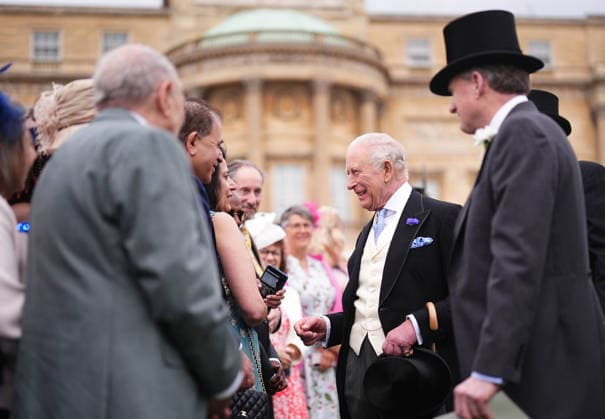 Royal Garden Party at Buckingham Palace King Charles III (centre right) talks to guests during a Royal Garden Party at Buckingham Palace, London. Picture date: Wednesday May 6, 2026., Credit:Aaron Chown Avalon UK, London  Copyright: xAaronxChownx xAvalonx 1096939189