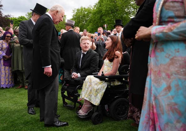 Royal Garden Party at Buckingham Palace King Charles III (centre left) talks to winners of the King s Award for Voluntary Service (KAVS) during a Royal Garden Party at Buckingham Palace, London. Picture date: Wednesday May 6, 2026., Credit:Aaron Chown Avalon UK, London  Copyright: xAaronxChownx xAvalonx 1096939330