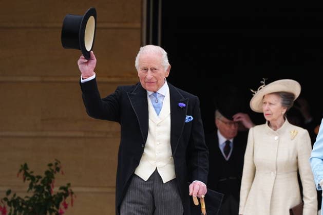 Royal Garden Party at Buckingham Palace King Charles III stands at the top of the Garden steps before the start of a Royal Garden Party at Buckingham Palace, London. Picture date: Wednesday May 6, 2026., Credit:Aaron Chown Avalon UK, London  Copyright: xAaronxChownx xAvalonx 1096939441