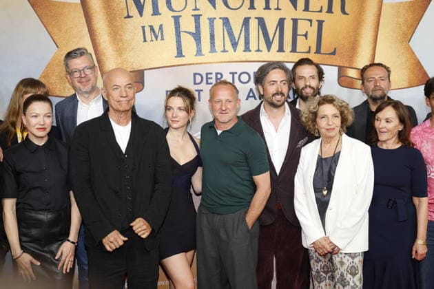 Cinema premiere,May 14, 2026 The film team at the premiere of the Bavarian comedy Ein Münchner im Himmel Der Tod ist erst der Anfang in a festive setting, shortly before the official cinema release on May 14, 2026 at the Mathäser Filmpalast Munich, 06 05 2026 Munich Maltäser KIno Bayern D Copyright: xAgenturxMatthiasxWehnertx xReinhardxZichyx
