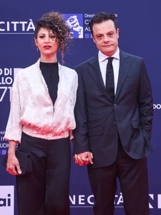 Rome, 71st edition of the David di Donatello Awards 2026 - Red Carpet. Pictured: Dalal Suleiman and Lino Musella  Copyright: xMarcoxProvvisionatox xipa-agency.netx xDxAvanzo Landi Provvisionatox IPA_Agency_IPA74477263