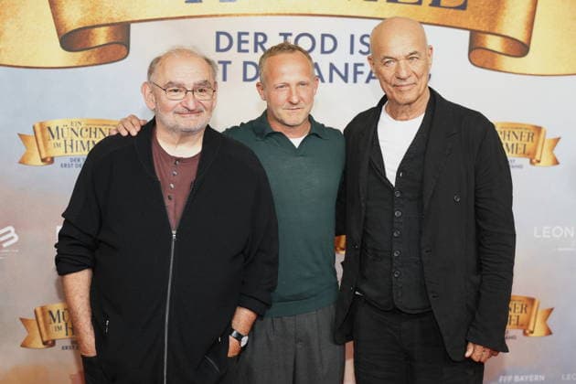 Cinema premiere,May 14, 2026 Sigi Zimmerschied, Maximilian Brückner and Heiner Lauterbach at the premiere of the Bavarian comedy Ein Münchner im Himmel Der Tod ist nur der Anfang in a festive setting, shortly before the official cinema release on May 14, 2026 at Mathäser Filmpalast München, 06 05 2026 Munich Maltäser KIno Bayern D Copyright: xAgenturxMatthiasxWehnertx xReinhardxZichyx