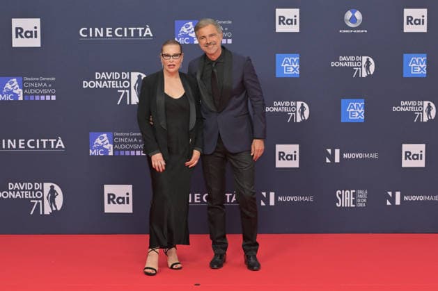 News - 71^ Edizione David di Donatello 2026 - Cerimonia di Premiazione Beppe Convertini and Simona Borion attend the photocall during the 71th David Di Donatello at Cinecitta Studios on May 06, 2026 in Rome, Italy Roma Roma Italy Copyright: xRobertoxBettacchix xLiveMediax LPN_2434639