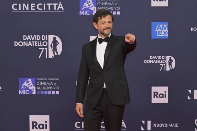 News - 71^ Edizione David di Donatello 2026 - Cerimonia di Premiazione Vinicio Marchioni attends the photocall during the 71th David Di Donatello at Cinecitta Studios on May 06, 2026 in Rome, Italy Roma Roma Italy Copyright: xRobertoxBettacchix xLiveMediax LPN_2434714