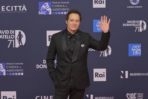 News - 71^ Edizione David di Donatello 2026 - Cerimonia di Premiazione Claudio Santamaria - dressing Luis Vuitton - attends the photocall during the 71th David Di Donatello at Cinecitta Studios on May 06, 2026 in Rome, Italy Roma Roma Italy Copyright: xRobertoxBettacchix xLiveMediax LPN_2434783
