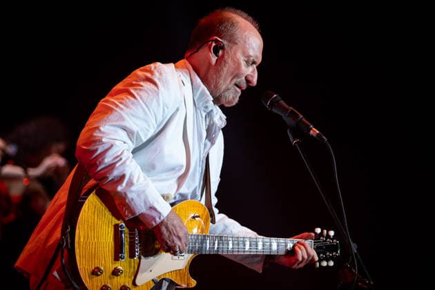 SaO PAULO, SP - 06.05.2026: SHOW MEN AT WORK - The Australian band Men at Work performs this Wednesday night (06) at Vibra Sao Paulo in Sao Paulo, SP. The show is the first of seven dates on the group& 39;s tour in the country. In the photo, Colin Hay, vocalist and only remaining member of the group& 39;s original lineup. x2939033x  RodileixMorais