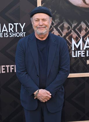 ˜Marty, Life is Short™ Premiere Billy Crystal arriving to the premiere of Marty, Life is Short at the Egyptian Theatre on May 6, 2026 in Hollywood, CA. Hollywood Egyptian Theatre California USA Copyright: xStarbuck xAFF-USA.COMx