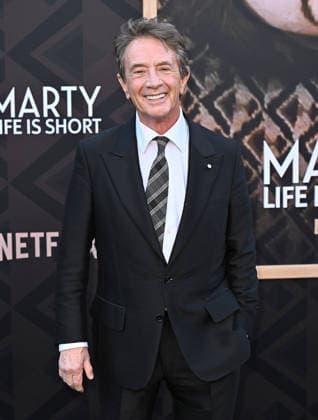 ˜Marty, Life is Short™ Premiere Martin Short arriving to the premiere of Marty, Life is Short at the Egyptian Theatre on May 6, 2026 in Hollywood, CA. Hollywood Egyptian Theatre California USA Copyright: xStarbuck xAFF-USA.COMx