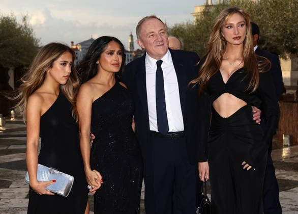 Gala dinner at the Pinault family s Giorgio Cini Foundation. Pictured: Salma Hayek, François-Henri Pinault, Mathilde Pinault (right), and Valentina Paloma Pinault (left).  Copyright: xMatteoxChinellatox xipa-agency.netx xipa-agency.netx xMatteoxChinellatox IPA_Agency_IPA74478002