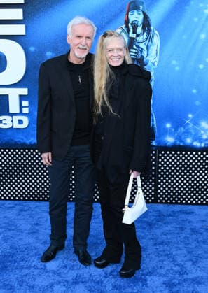 ˜Billie Eilish-Hit Me Hard and Soft: The Tour™ LA Premiere James Cameron and Suzy Amis Cameron arriving to Paramount Picture™s Billie Eilish-Hit Me Hard and Soft: The Tour (Live in 3D) Los Angeles premiere held at the Village Theatre on May 6, 2026 in Westwood, CA. Westwood Village Theatre California USA Copyright: xLeexWattx xAFF-USA.COMx