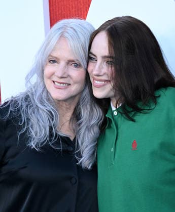 ˜Billie Eilish-Hit Me Hard and Soft: The Tour™ LA Premiere Maggie Baird and Billie Eilish arriving to Paramount Picture™s Billie Eilish-Hit Me Hard and Soft: The Tour (Live in 3D) Los Angeles premiere held at the Village Theatre on May 6, 2026 in Westwood, CA. Westwood Village Theatre California USA Copyright: xLeexWattx xAFF-USA.COMx