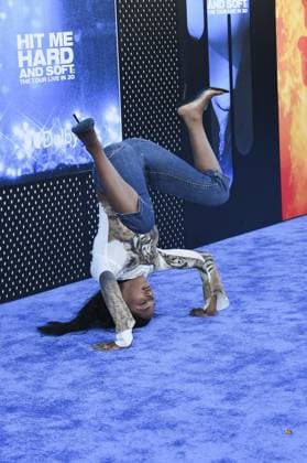Quenlin Blackwell at arrivals for BILLIE EILISH - HIT ME HARD AND SOFT: THE TOUR (LIVE IN 3D) Premiere, Westwood Village Theatre, Los Angeles, CA, May 06, 2026. Photo By: Elizabeth Goodenough Everett Collection BILLIE EILISH - HIT ME HARD AND SOFT: THE TOUR (LIVE IN 3D) Premiere PUBLICATIONXNOTxINxCANxCHNxFRAxITAxJPNxNORxPOLxRUSxESPxUKxUSA