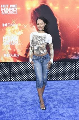 Quenlin Blackwell at arrivals for BILLIE EILISH - HIT ME HARD AND SOFT: THE TOUR (LIVE IN 3D) Premiere, Westwood Village Theatre, Los Angeles, CA, May 06, 2026. Photo By: Elizabeth Goodenough Everett Collection BILLIE EILISH - HIT ME HARD AND SOFT: THE TOUR (LIVE IN 3D) Premiere PUBLICATIONXNOTxINxCANxCHNxFRAxITAxJPNxNORxPOLxRUSxESPxUKxUSA